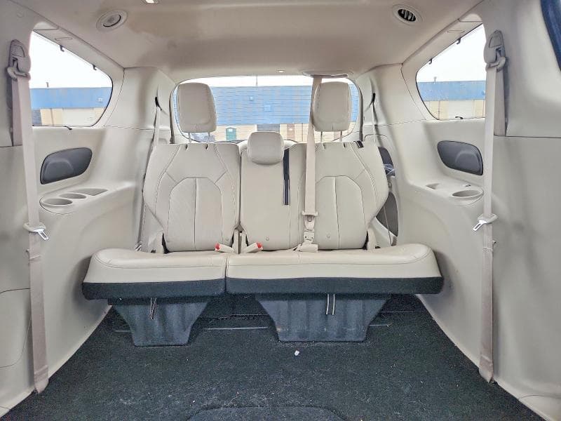 2021 CHRYSLER PACIFICA TOURING L 10