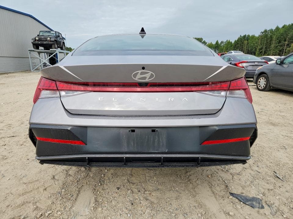 2025 HYUNDAI ELANTRA SEL 6