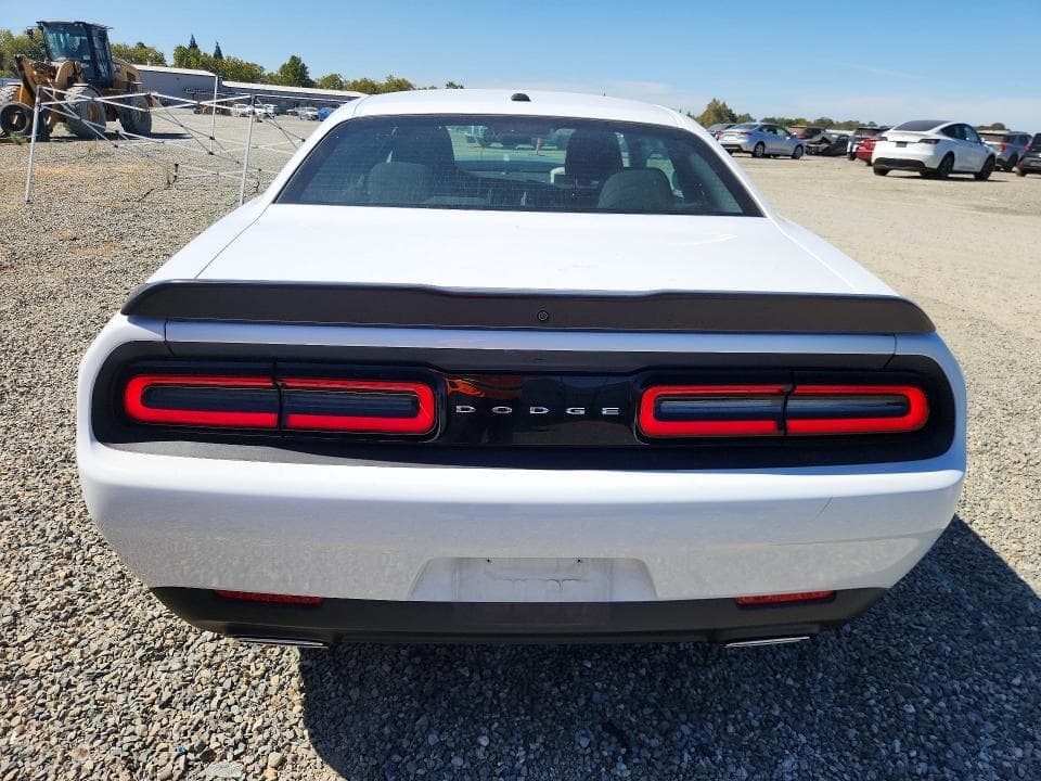 2023 DODGE CHALLENGER SXT 6