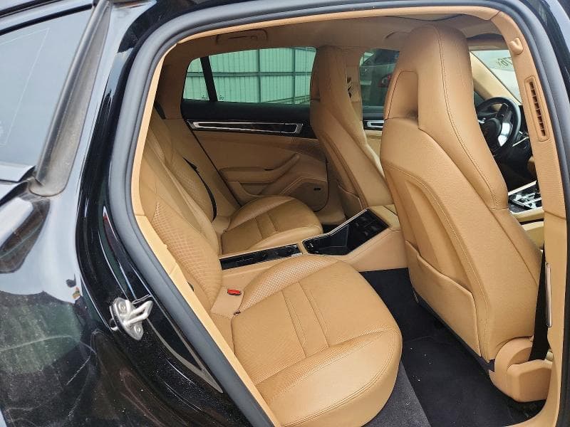 2017 PORSCHE PANAMERA 2 10