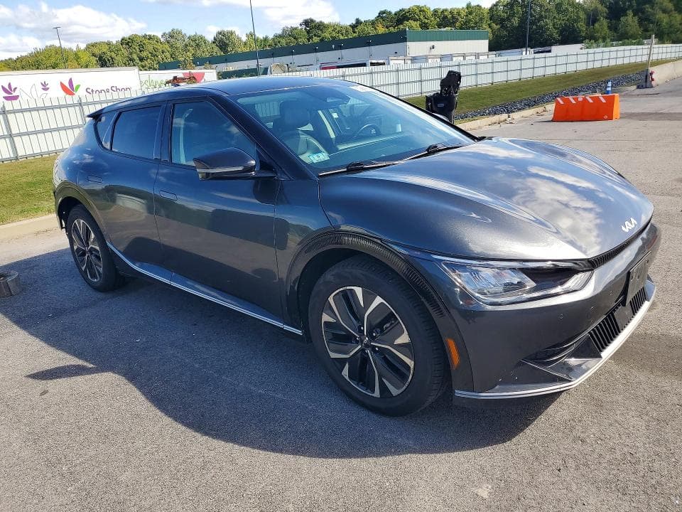 2023 KIA EV6 WIND 4