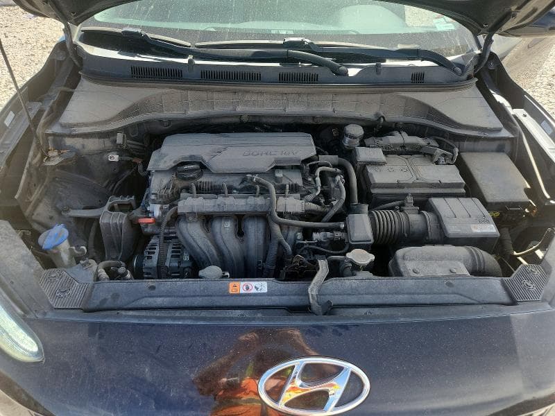 2022 HYUNDAI KONA SE 12