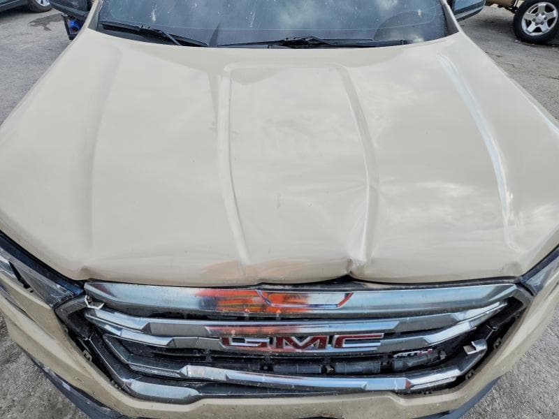 2022 GMC TERRAIN AT4 12