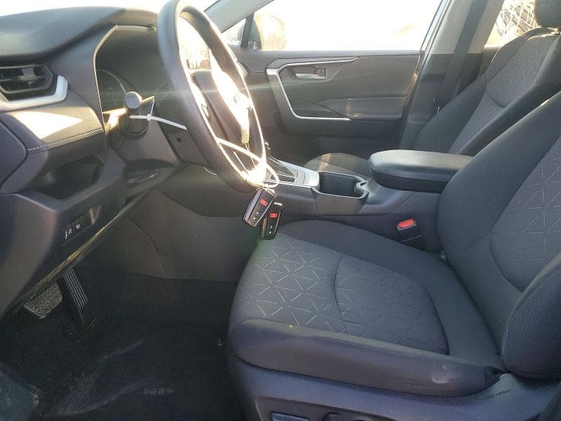 2023 TOYOTA RAV4 XLE 7