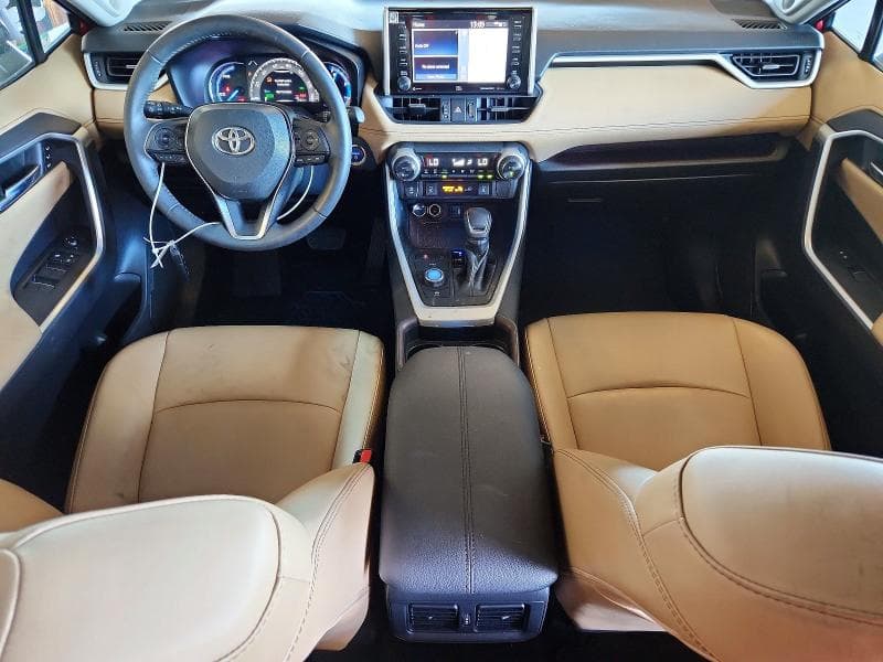 2019 TOYOTA RAV4 LIMITED 8