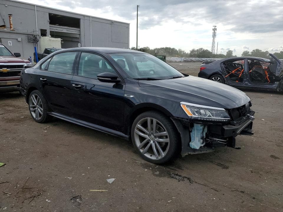2018 VOLKSWAGEN PASSAT S 4