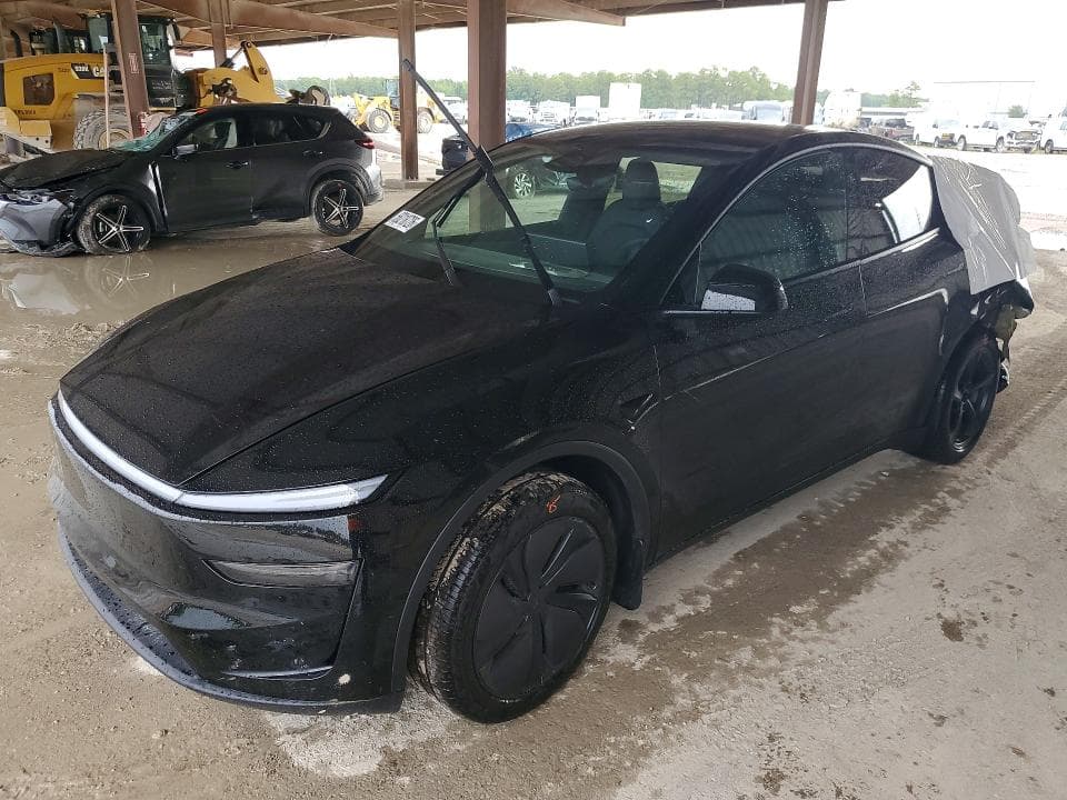2026 TESLA MODEL Y - 1