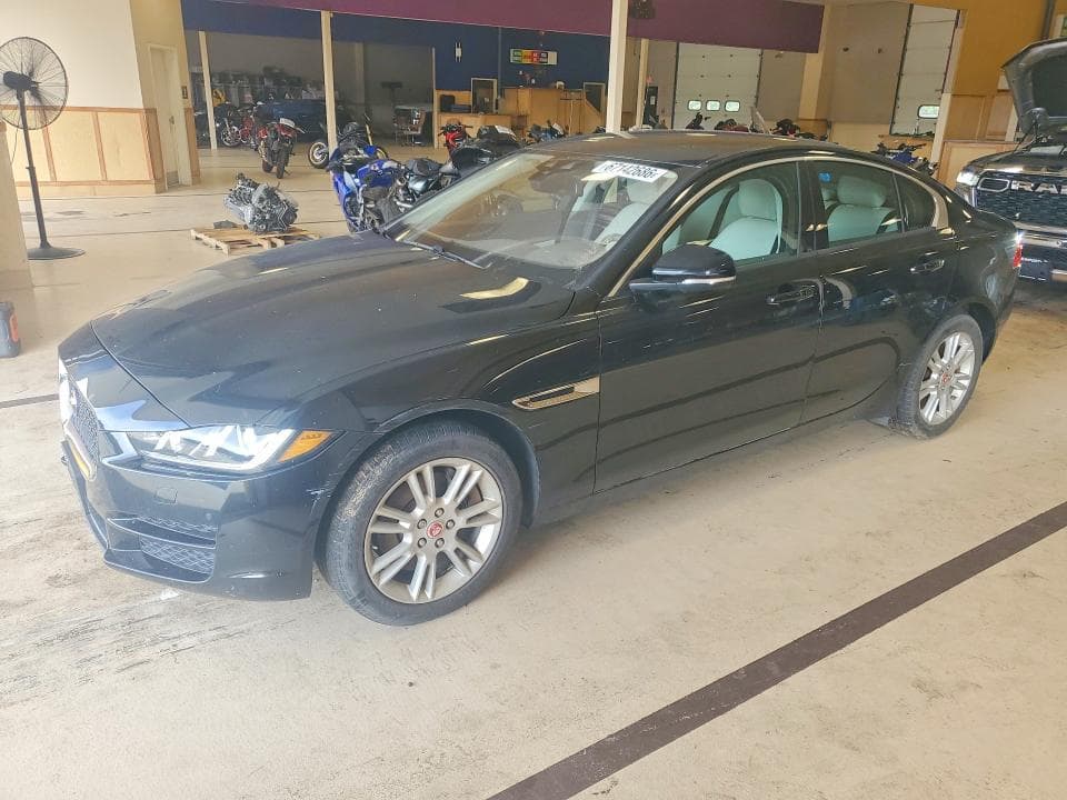 2018 JAGUAR XE PREMIUM - 1
