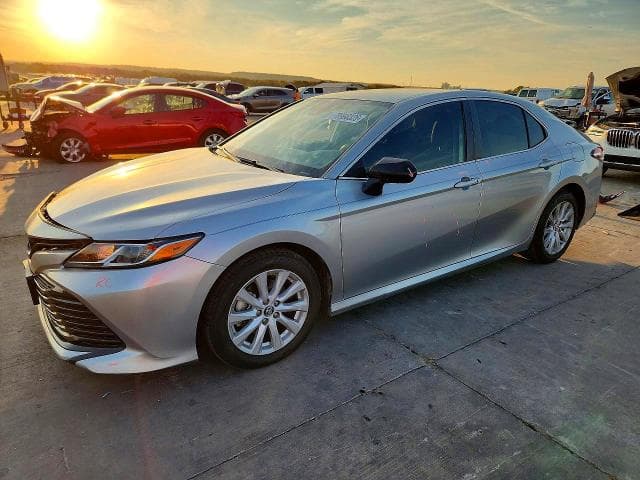 2019 TOYOTA CAMRY LE
