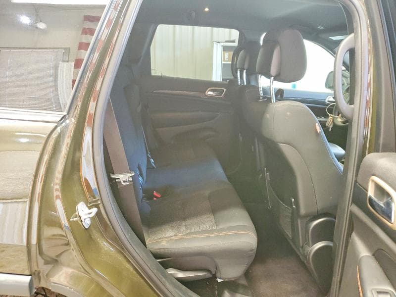 2017 JEEP GRAND CHEROKEE LAREDO 11