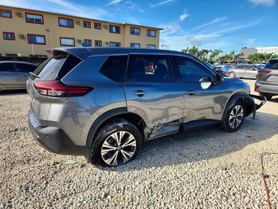 2021 NISSAN ROGUE SV 3