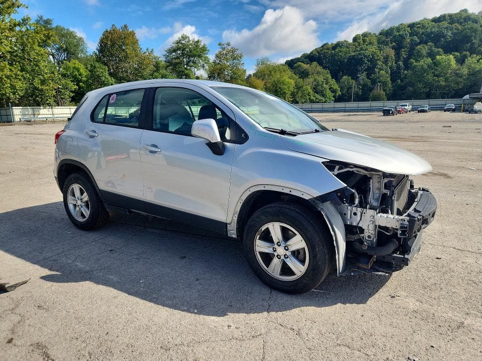 2019 CHEVROLET TRAX LS 4