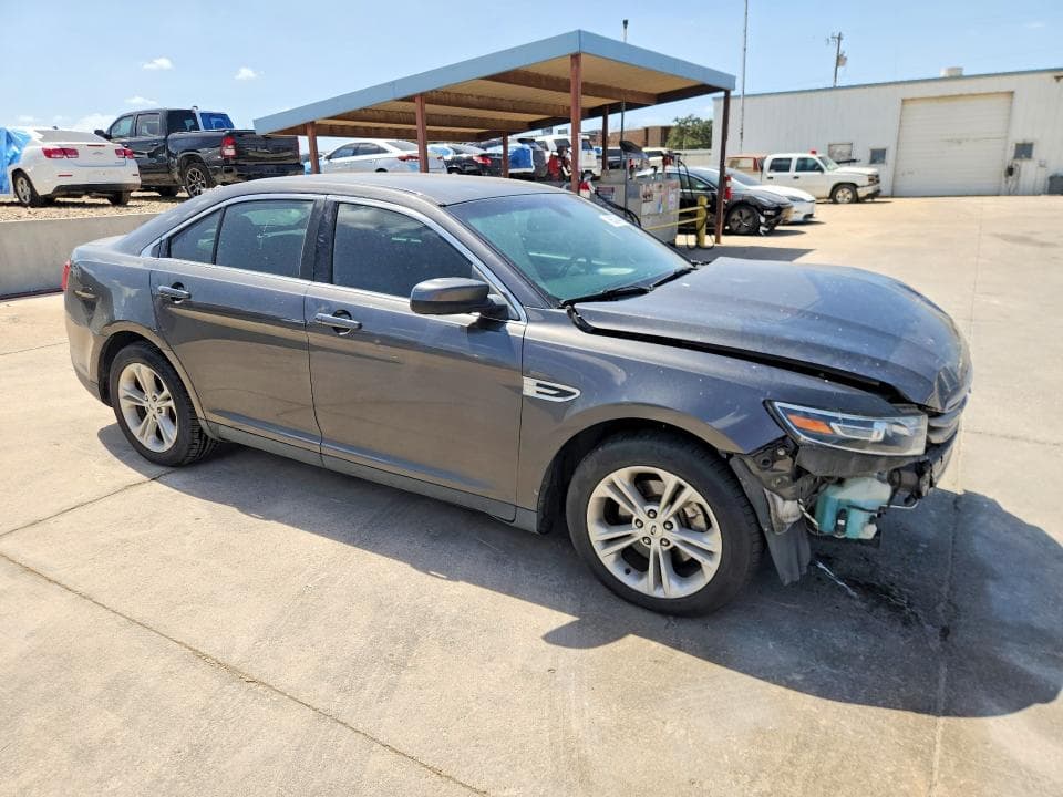 2017 FORD TAURUS SEL 4