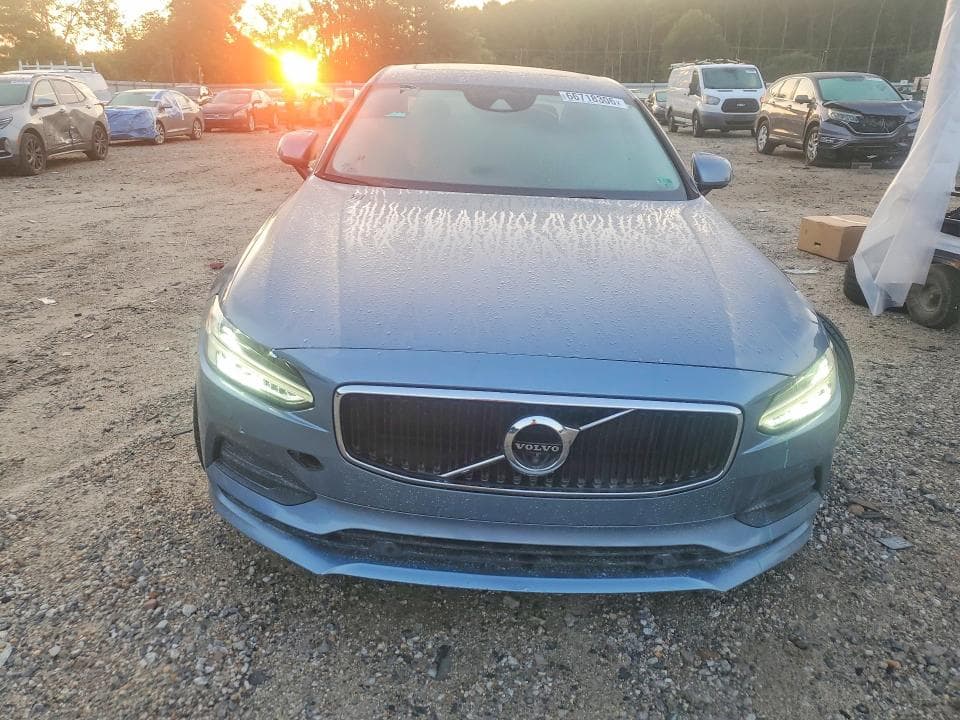 2018 VOLVO S90 T5 MOMENTUM 5
