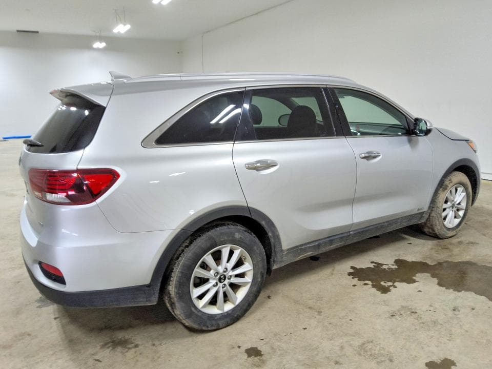 2019 KIA SORENTO LX 3
