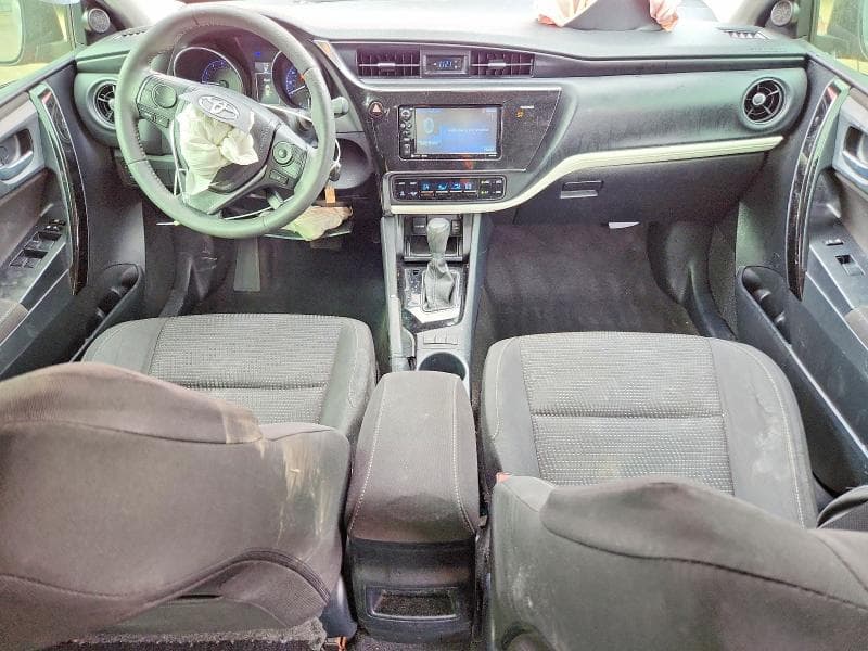 2017 TOYOTA COROLLA IM BASE 8
