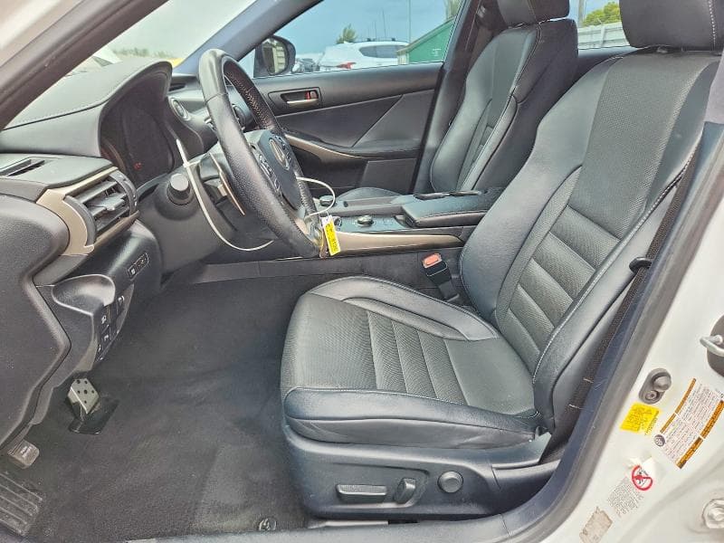 2019 LEXUS IS 300 7