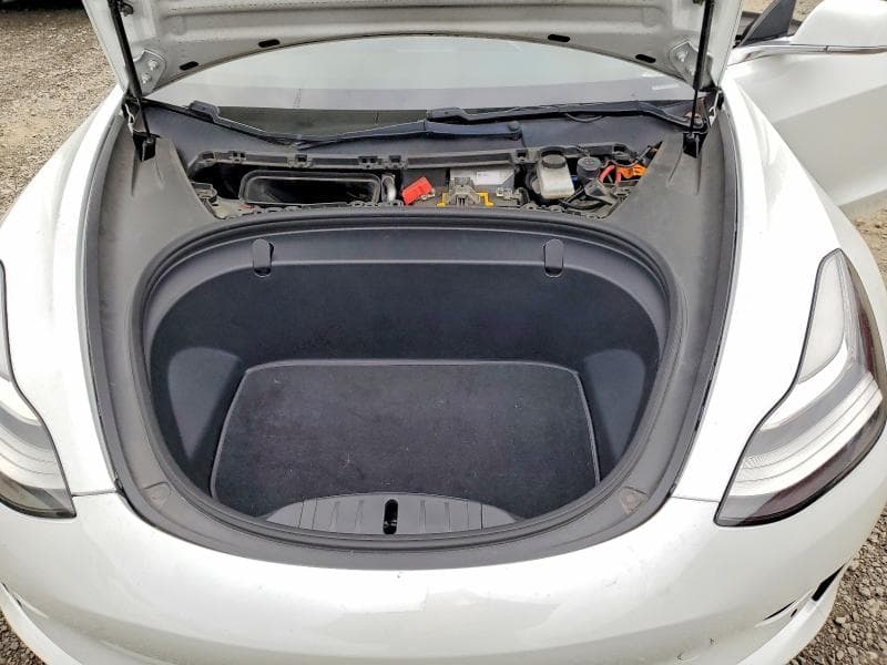 2018 TESLA MODEL 3 11