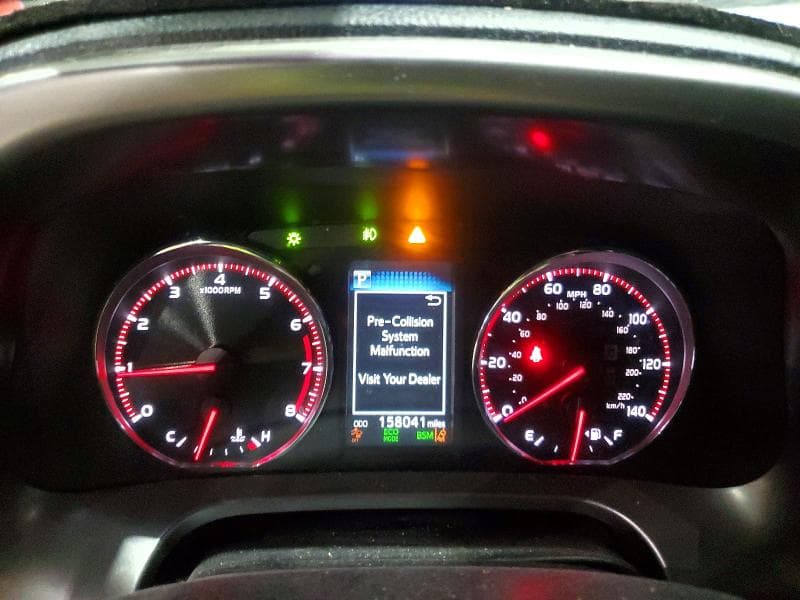 2017 TOYOTA RAV4 SE 9