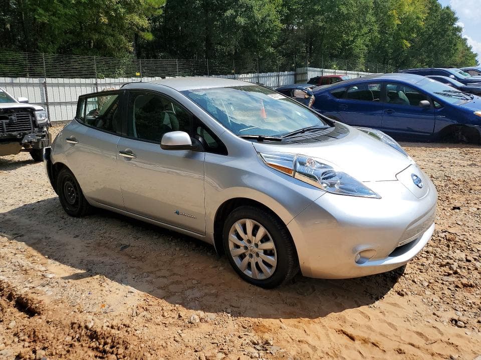 2017 NISSAN LEAF S 4