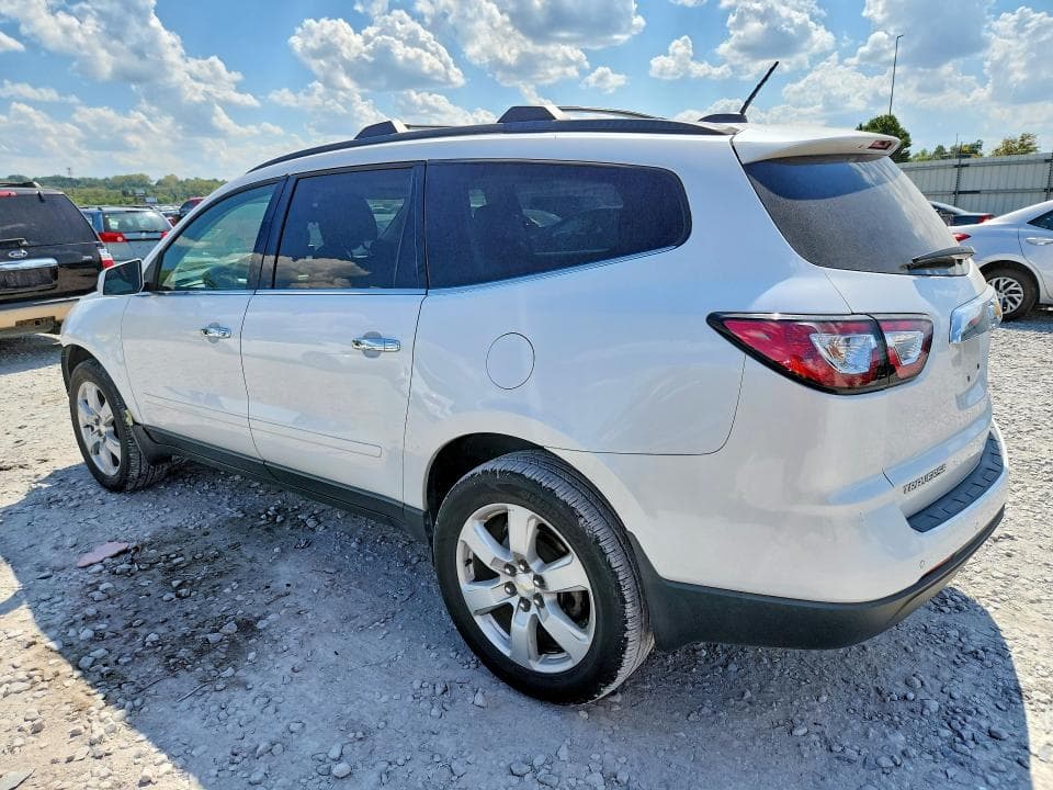 2017 CHEVROLET TRAVERSE LT 2
