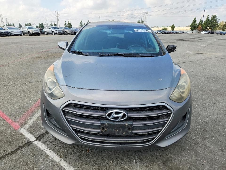 2017 HYUNDAI ELANTRA GT BASE 5