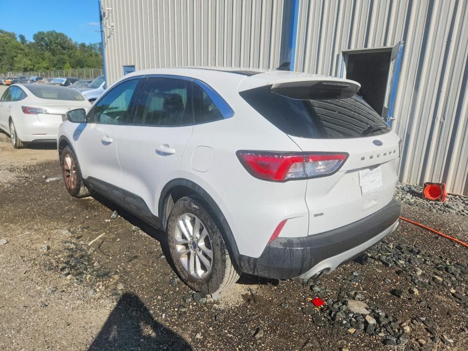 2021 FORD ESCAPE SE 2