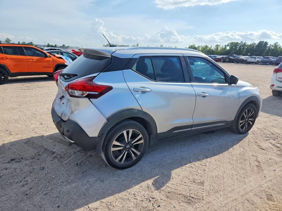 2020 NISSAN KICKS SR 3