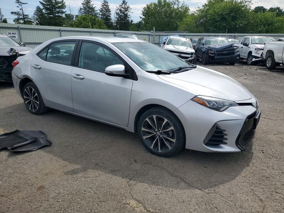 2019 TOYOTA COROLLA XSE 4