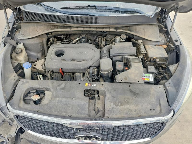 2017 KIA SORENTO LX 11