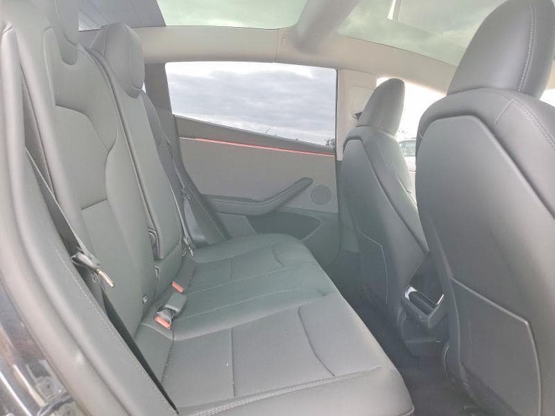2026 TESLA MODEL 3 10
