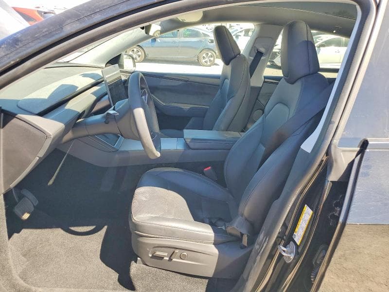 2026 TESLA MODEL Y 7