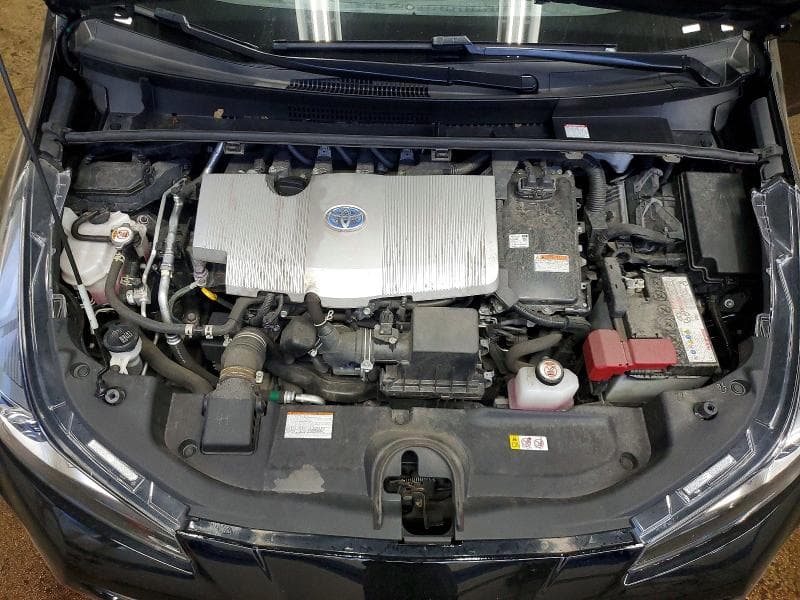 2022 TOYOTA PRIUS LE 11