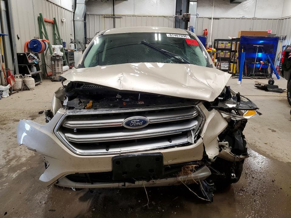2017 FORD ESCAPE SE 5