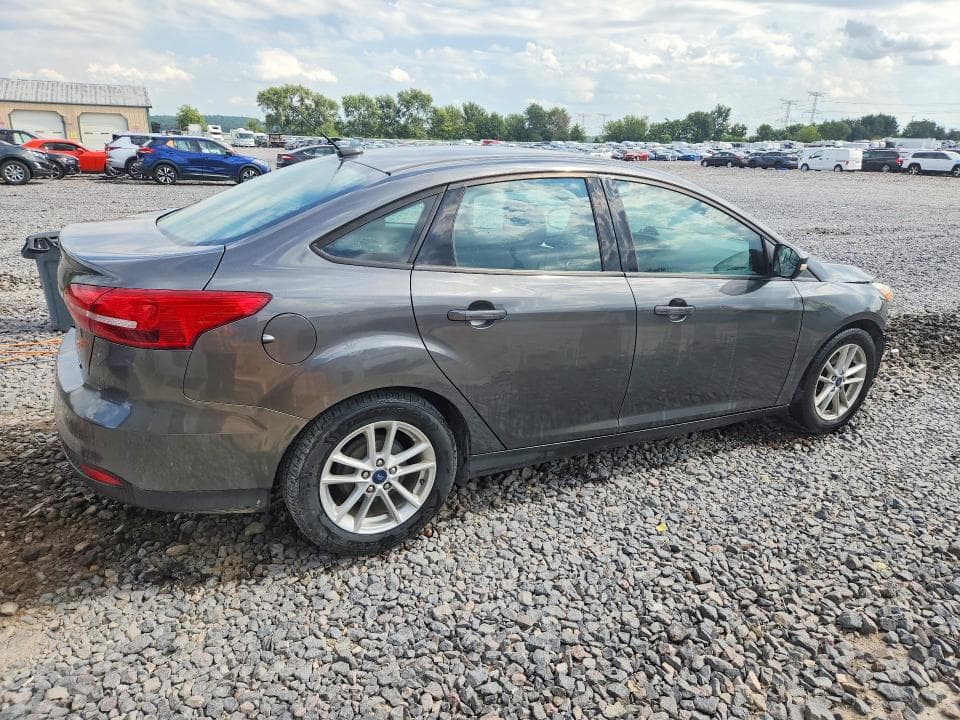 2017 FORD FOCUS SE 3