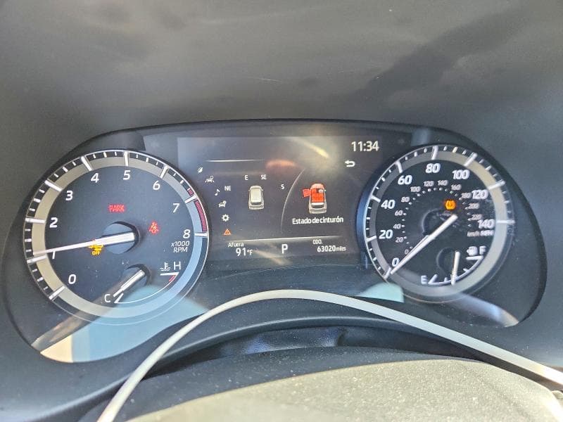 2020 TOYOTA HIGHLANDER LIMITED 9