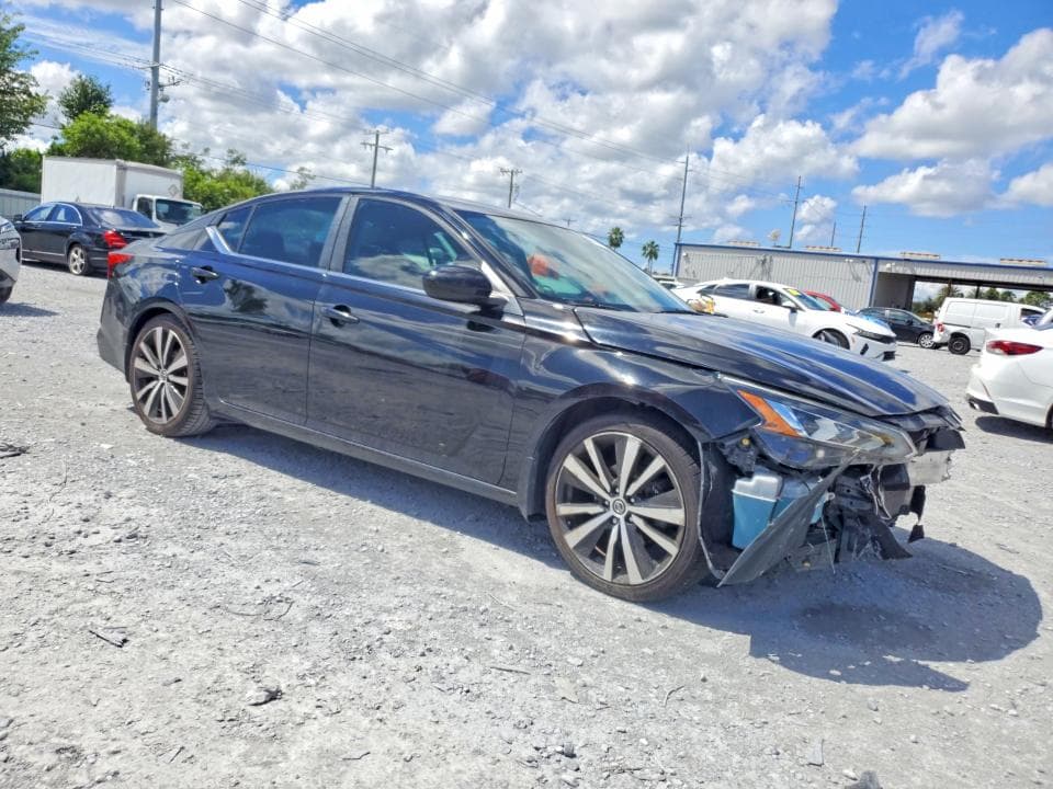 2019 NISSAN ALTIMA SR 4