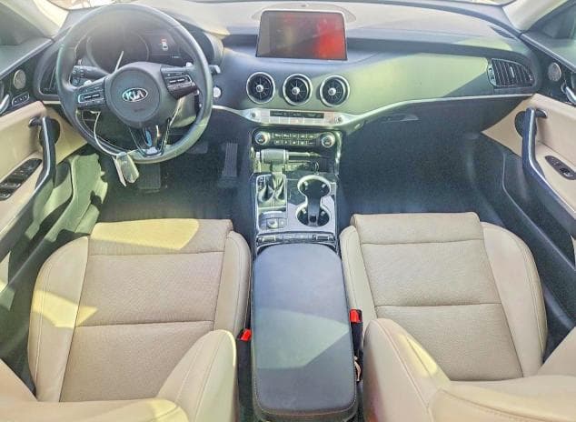 2018 KIA STINGER PREMIUM 8