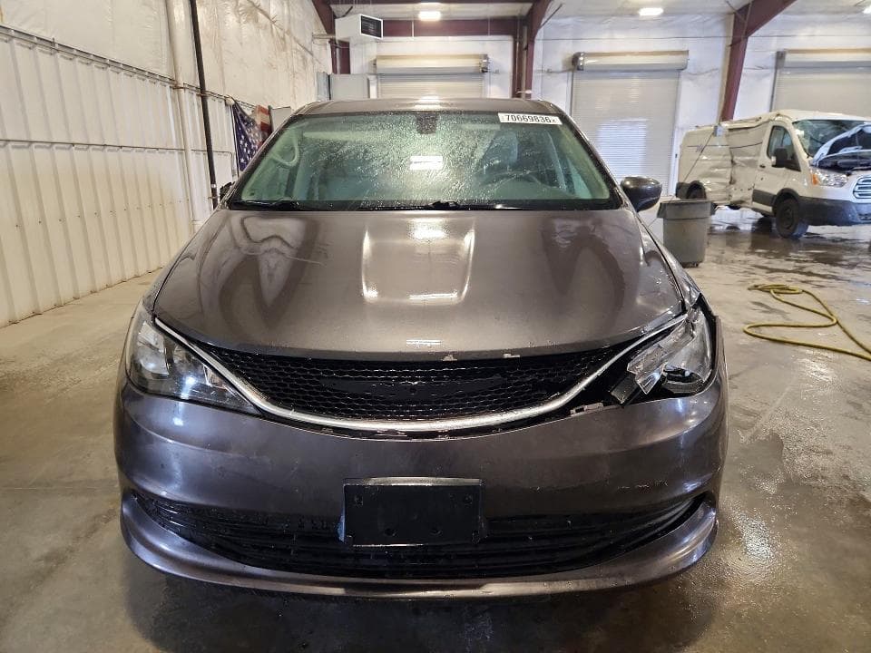 2017 CHRYSLER PACIFICA TOURING 5