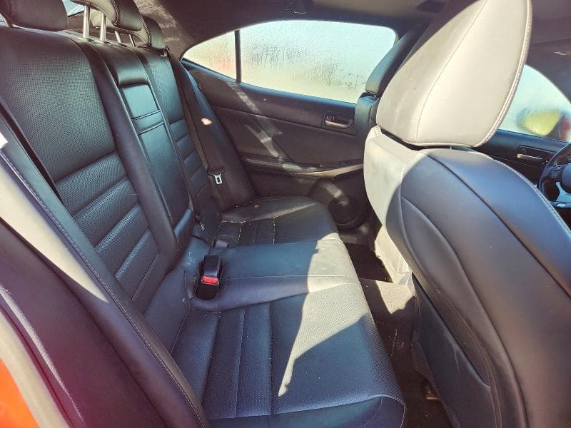 2018 LEXUS IS 300 10