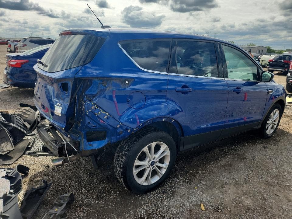 2017 FORD ESCAPE SE 3