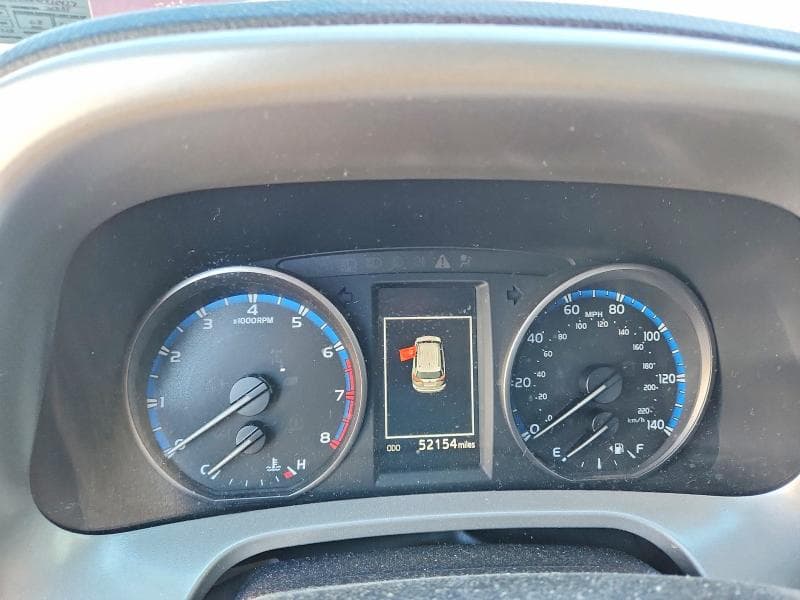 2018 TOYOTA RAV4 XLE 9
