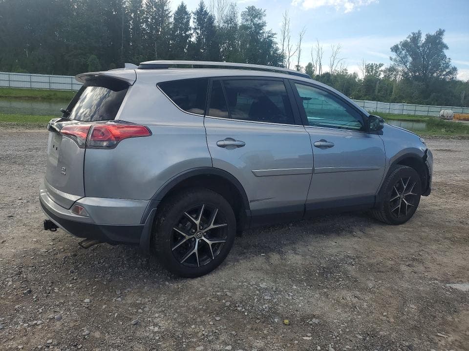 2017 TOYOTA RAV4 SE 3