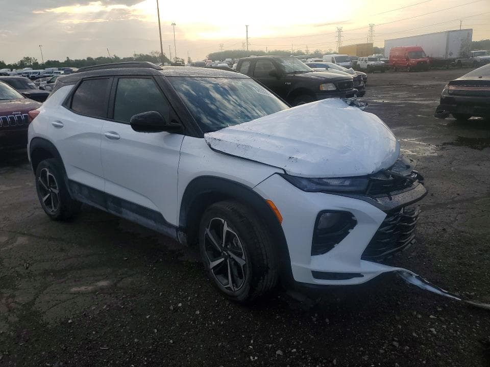 2021 CHEVROLET TRAILBLAZER RS 4