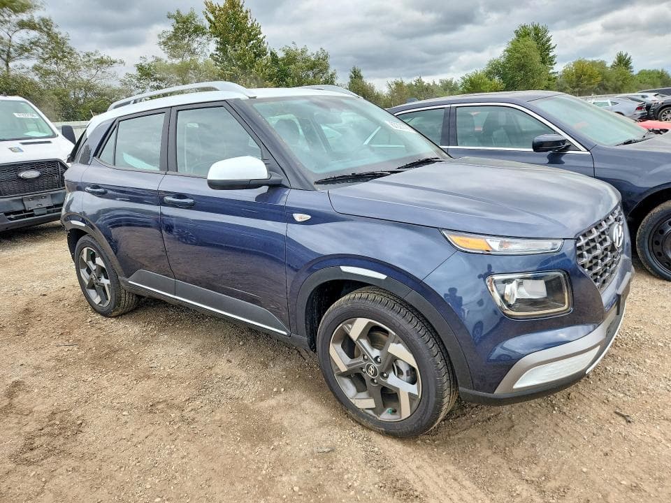 2026 HYUNDAI VENUE SEL 4