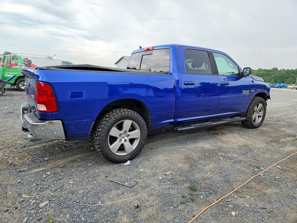 2019 RAM 1500 CLASSIC SLT 3