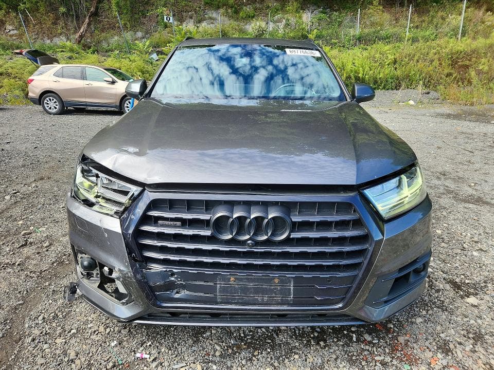 2018 AUDI Q7 5