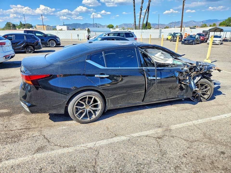 2019 NISSAN ALTIMA SL 3