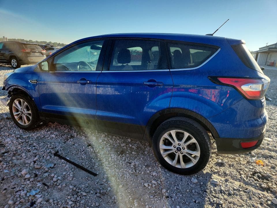 2017 FORD ESCAPE SE 2