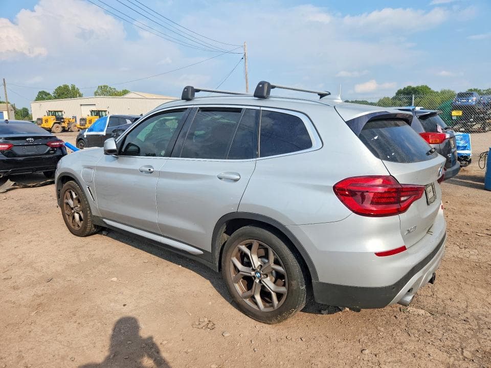 2021 BMW X3 XDRIVE30E 2